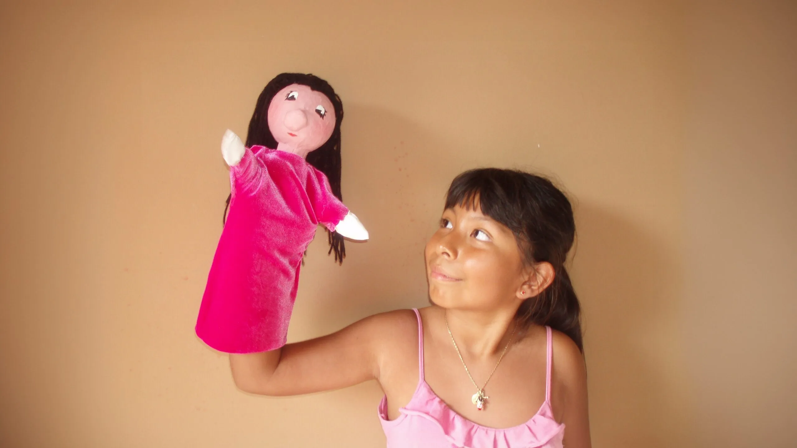 Taller de marionetas en Familia